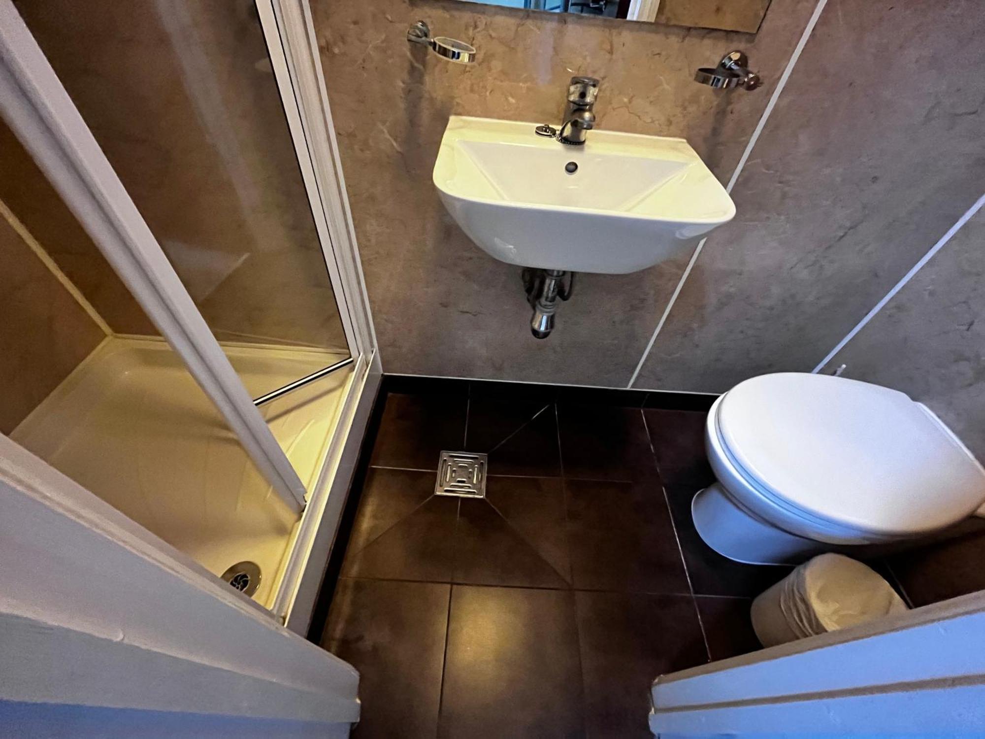 Dolphin Inn - The Lodge London Bilik gambar